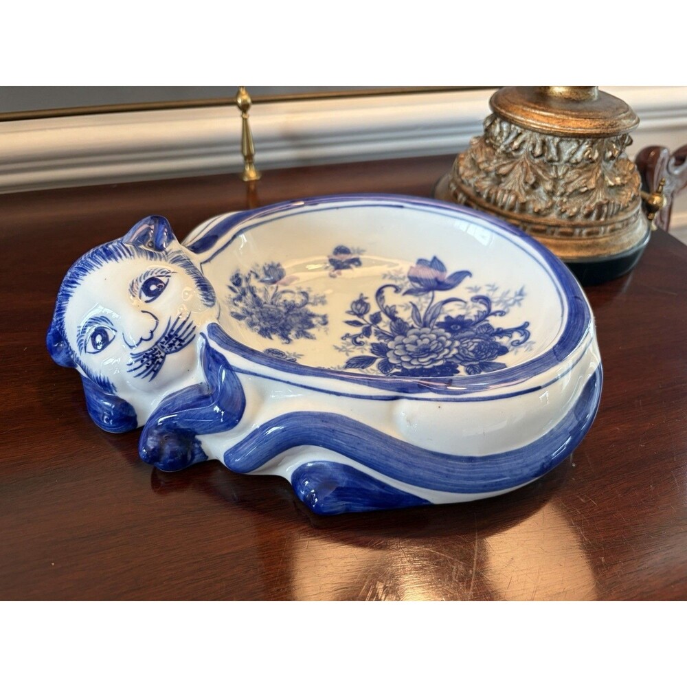 Chinese Cat Bowl Blue and White Chinoiserie Figural Bowl Home Decor